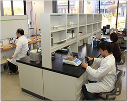 応用化学科研究室（１）