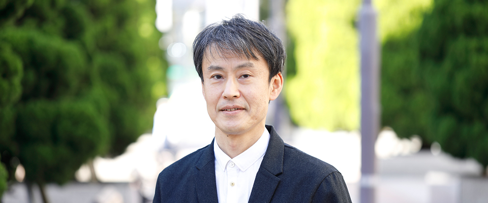 酒百 宏一