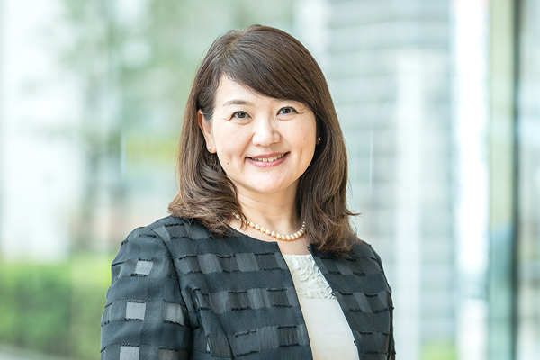 瀬戸 愛子